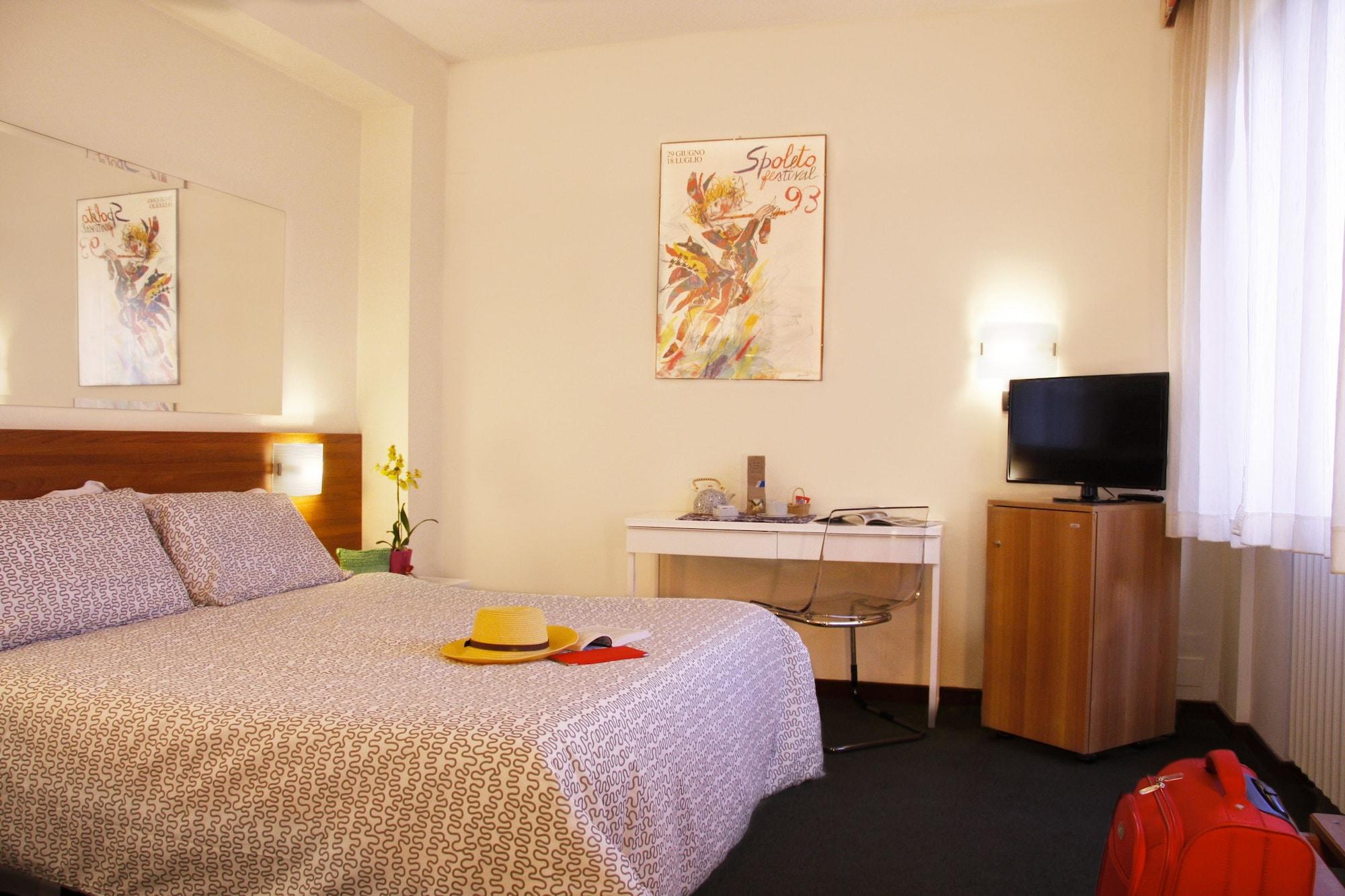 Ilgo Hotel Перуджа Екстер'єр фото